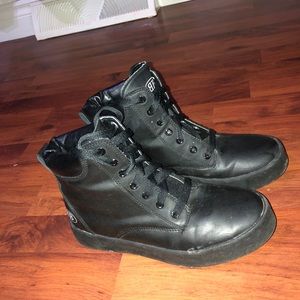 BB combat boots